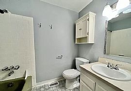 Beautiful 3 Bedroom 2 Bath Home For Rent  in Gresham, OR (Photo 7 of 8)