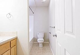 Beautiful 3 Bedroom 2 Bath Home For Rent  in North Plains, OR (Photo 5 of 8)