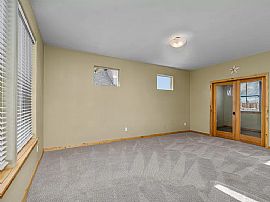 Charming 3 Bedroom 2.5 Bath Home For Rent  in Redmond, OR (Photo 3 of 10)