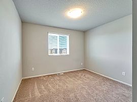 Charming 3 Bedroom 2.5 Bath Home For Rent  in Woodburn, OR (Photo 8 of 12)