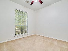 Beautiful 3 Bedroom 2 Bath Home For Rent  in Austin, TX (Photo 10 of 10)
