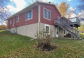 2204 E Madison St, Sioux Falls, Sd 57103    House For Rent in Sioux Falls, SD (Photo 2 of 10)