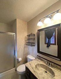 2204 E Madison St, Sioux Falls, Sd 57103    House For Rent in Sioux Falls, SD (Photo 9 of 10)