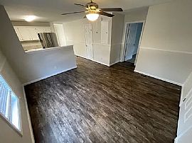 Beautiful 3 Bedroom 2 Bath Home For Rent  in Louisville, KY (Photo 3 of 8)