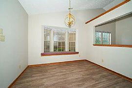 Beautiful 3 Bedroom 2 Bath Home For Rent  in Carmel, IN (Photo 9 of 10)