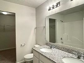 Beautiful 3 Bedroom 2.5 Bath Home For Rent  in Elwood, IN (Photo 8 of 10)