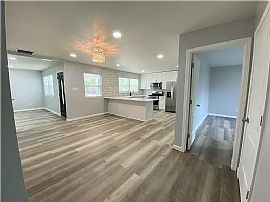 Beautiful 3 Bedroom 2 Bath Home For Rent  in Indianapolis, IN