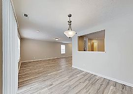 Beautiful 3 Bedroom 2.5 Bath Home For Rent  in Greenwood, IN (Photo 3 of 10)