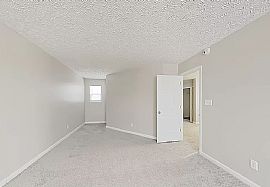 Beautiful 3 Bedroom 2.5 Bath Home For Rent  in Greenwood, IN (Photo 5 of 10)