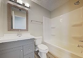 Beautiful 3 Bedroom 2.5 Bath Home For Rent  in Greenwood, IN (Photo 8 of 10)