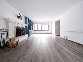 Beautiful 3 Bedroom 3 Bath Home For Rent  in Woodbury, MN