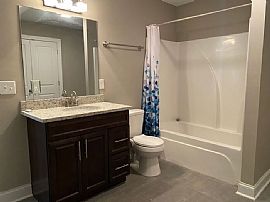 4616 Indian Summer Dr, Nashville, Tn 37207 . Peaceful House in Nashville, TN (Photo 7 of 12)