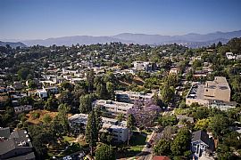An Exciting Home Closer to Nature in Los Angeles, CA (Photo 8 of 12)