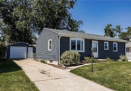 Move in Ready! Very Nice 3-Bedroom 2 Bath Ranch For Rent  in Cedar Rapids, IA (Photo 4 of 4)