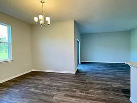 3412 Curlew Ave, Leesburg, Fl 34748 in Leesburg, FL (Photo 3 of 12)