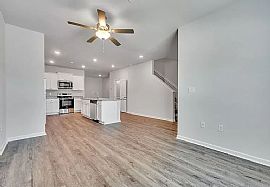 Immaculate 3 Bedroom 2 Bath Home For Rent  in Pell City, AL (Photo 4 of 9)