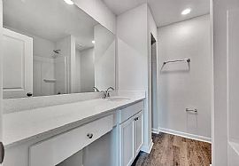 Immaculate 3 Bedroom 2 Bath Home For Rent  in Pell City, AL (Photo 7 of 9)