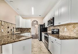 Charming 3 Bedroom 2 Bath Home For Rent  in Calera, AL (Photo 3 of 10)