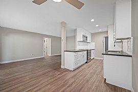 Welcome Home, Welcome to Los Robles Apartments! in Pasadena, CA (Photo 6 of 12)