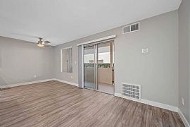 Welcome Home, Welcome to Los Robles Apartments! in Pasadena, CA (Photo 7 of 12)