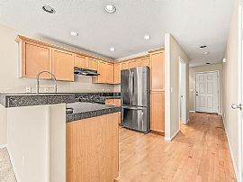 Beautiful 3 Bedroom 2.5 Bath Home For Rent  in Beaverton, OR (Photo 3 of 10)