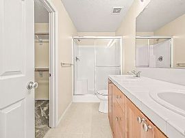 Beautiful 3 Bedroom 2.5 Bath Home For Rent  in Beaverton, OR (Photo 7 of 10)