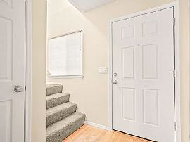 Beautiful 3 Bedroom 2.5 Bath Home For Rent  in Beaverton, OR (Photo 8 of 10)