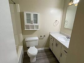 440 27th Ave Nw, Birmingham, Al 35215 in Birmingham, AL (Photo 8 of 12)