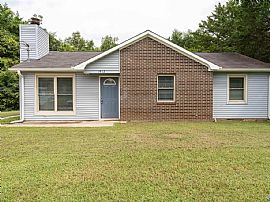 1912 Mangum Dr Nw, Huntsville, Al 35806 in Huntsville, AL