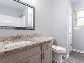 1912 Mangum Dr Nw, Huntsville, Al 35806 in Huntsville, AL (Photo 10 of 12)