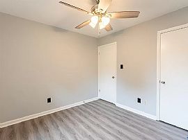 1912 Mangum Dr Nw, Huntsville, Al 35806 in Huntsville, AL (Photo 8 of 12)