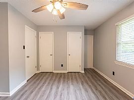 1912 Mangum Dr Nw, Huntsville, Al 35806 in Huntsville, AL (Photo 9 of 12)