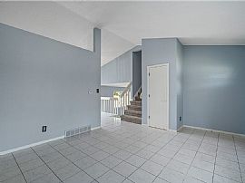 Gorgeous 3 Bedroom, 2 Bath Home in South Des Moines, IA (Photo 3 of 8)