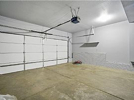 Gorgeous 3 Bedroom, 2 Bath Home in South Des Moines, IA (Photo 8 of 8)