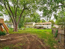 Completely Remodeled 3 Bed 3 Bath House For Rent  in Iowa City, IA (Photo 10 of 10)