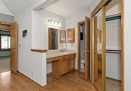 Beautiful 3 Bedroom 2 Bath Home For Rent  in Omaha, NE (Photo 10 of 12)