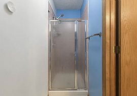 Beautiful 3 Bedroom 2 Bath Home For Rent  in Omaha, NE (Photo 12 of 12)