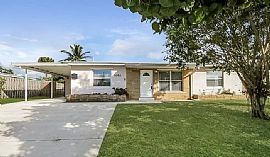 9970 Daisy Ave, Palm Beach Gardens, Fl 33410 in Palm Beach Gardens, FL