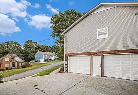 134 Kentwood Way, Maylene, Al 35007 in Alabaster, AL (Photo 10 of 12)