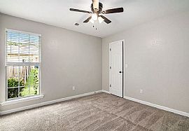 132 Pebble Ln, Alabaster, Al 35007 in Alabaster, AL (Photo 9 of 12)