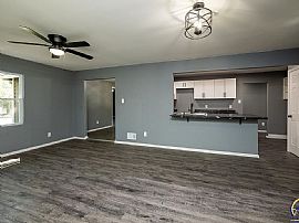 Totally Remodeled 4beds House  in Topeka, KS (Photo 5 of 8)