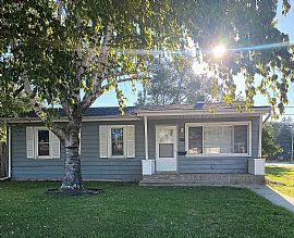 2221 Monroe Ave, Racine, Wi 53405 in Racine, WI