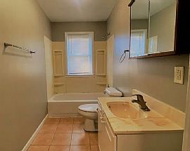 2221 Monroe Ave, Racine, Wi 53405 in Racine, WI (Photo 11 of 12)