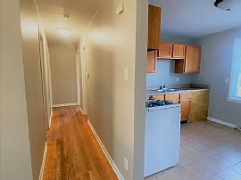 2221 Monroe Ave, Racine, Wi 53405 in Racine, WI (Photo 7 of 12)