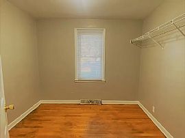 2221 Monroe Ave, Racine, Wi 53405 in Racine, WI (Photo 8 of 12)