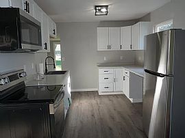 707 Jean Ellen Dr, Beloit, Wi 53511 in Beloit, WI (Photo 5 of 12)