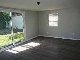 707 Jean Ellen Dr, Beloit, Wi 53511 in Beloit, WI (Photo 9 of 12)