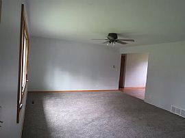 664 W Vine St, Mondovi, Wi 54755 in Mondovi, WI (Photo 4 of 12)