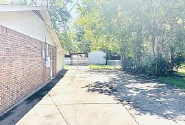 512 W Wilding Dr, Montgomery, Al 36116 in Montgomery, AL (Photo 4 of 12)