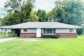 1204 E Audubon Rd, Montgomery, Al 36111 in Montgomery, AL